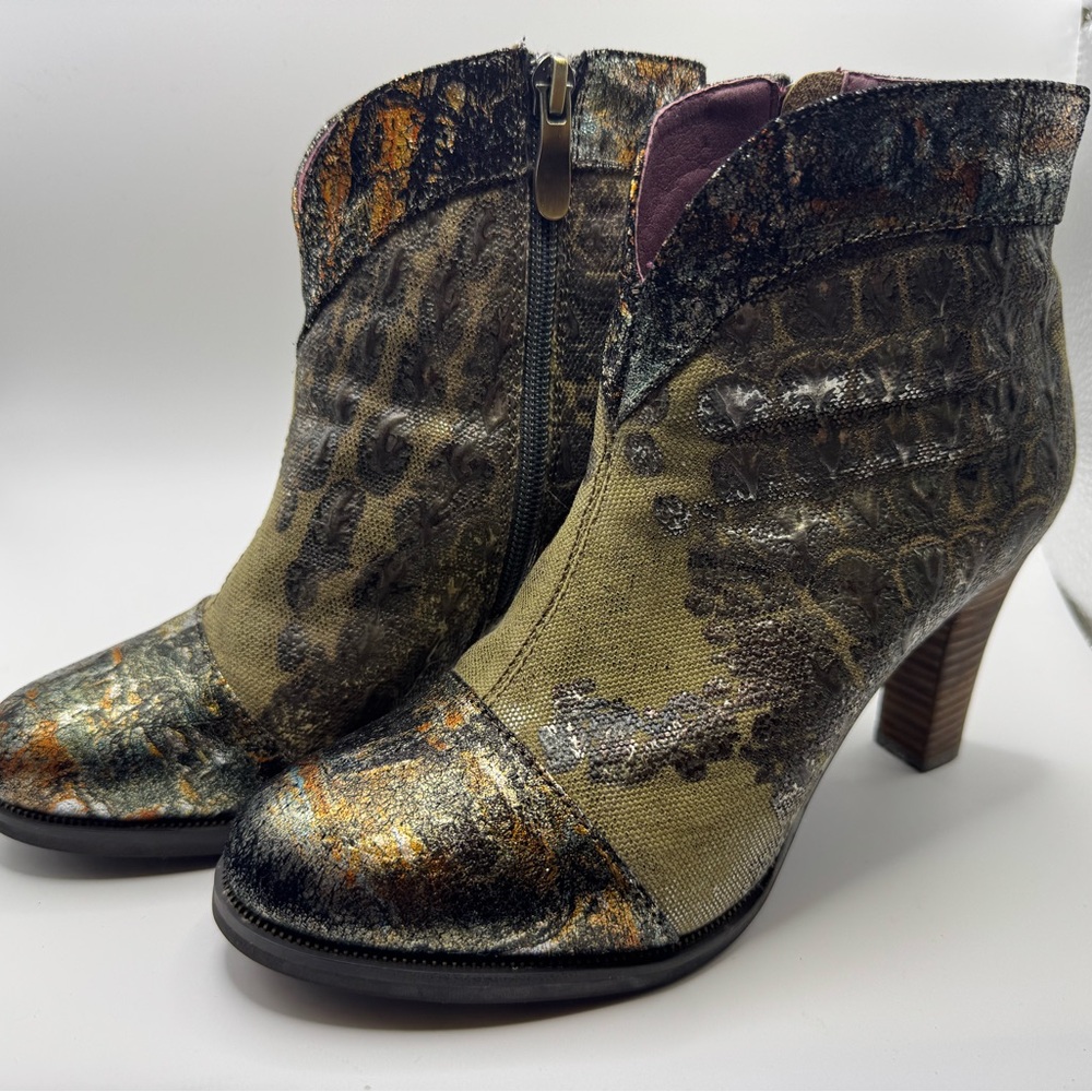 L'ATISTE Multicolor Ankle Boots - Picture 3 of 9